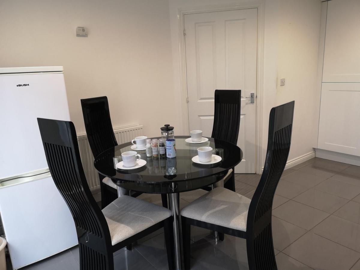 Nightingale Gardens - 4 Bed Detached House - Manchester Apartman Kültér fotó