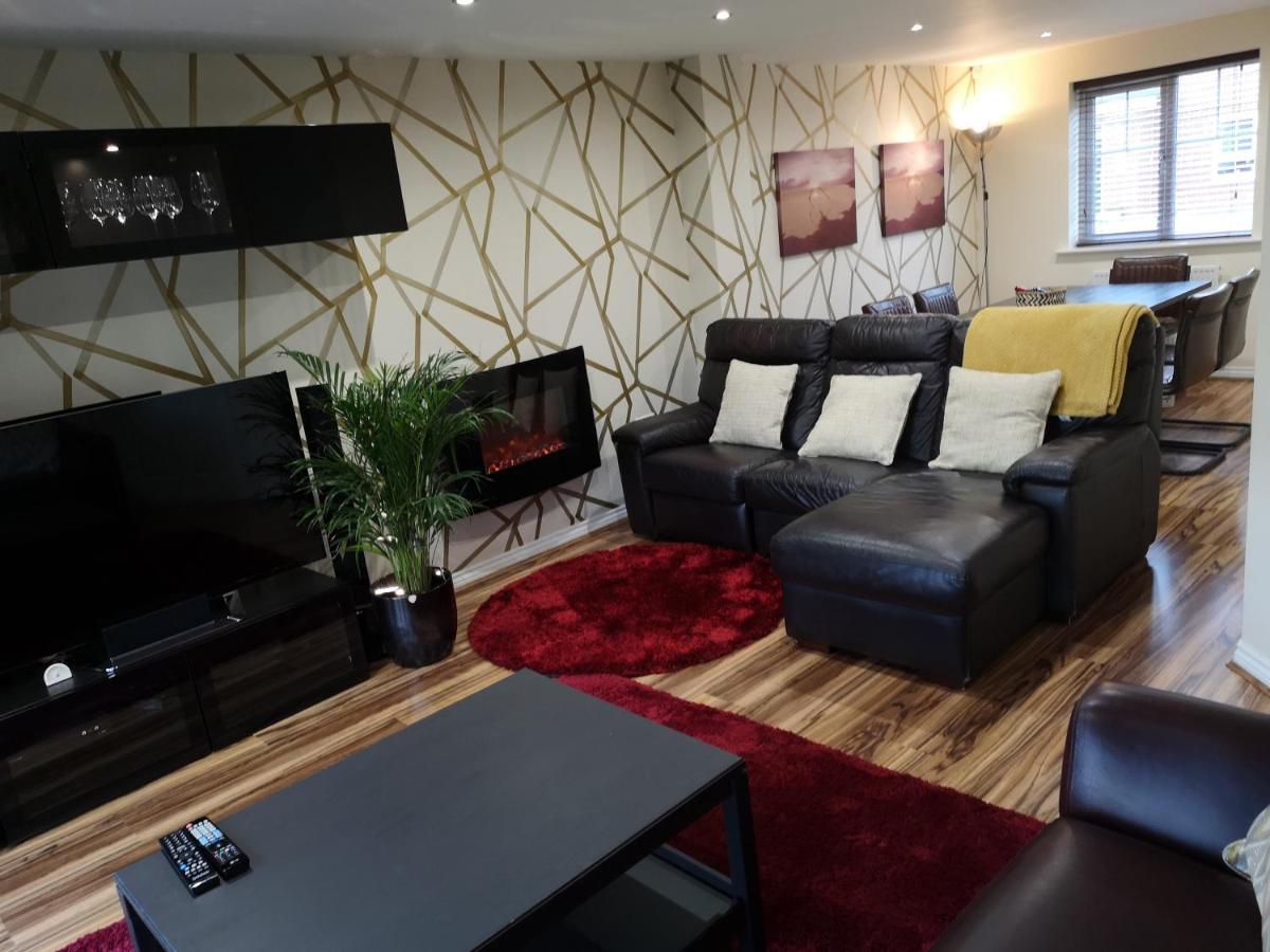 Nightingale Gardens - 4 Bed Detached House - Manchester Apartman Kültér fotó