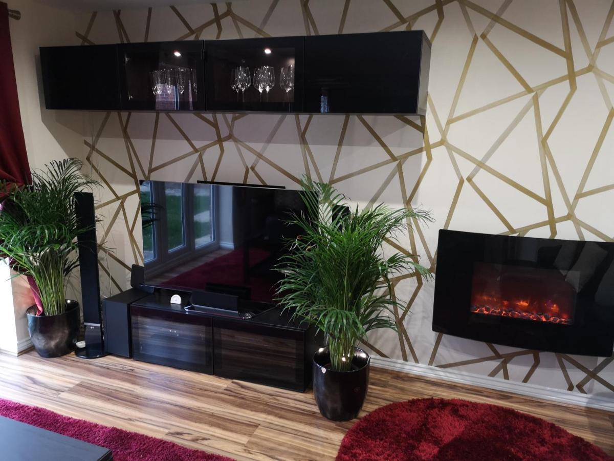 Nightingale Gardens - 4 Bed Detached House - Manchester Apartman Kültér fotó