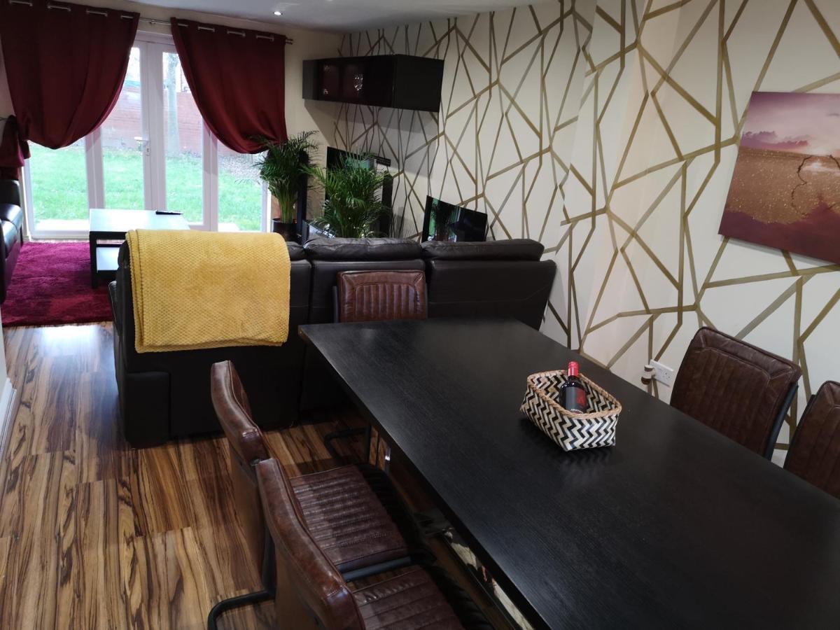 Nightingale Gardens - 4 Bed Detached House - Manchester Apartman Kültér fotó