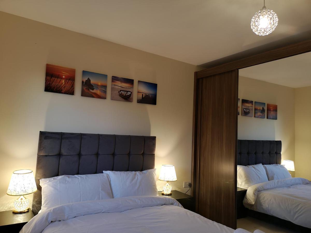 Nightingale Gardens - 4 Bed Detached House - Manchester Apartman Kültér fotó