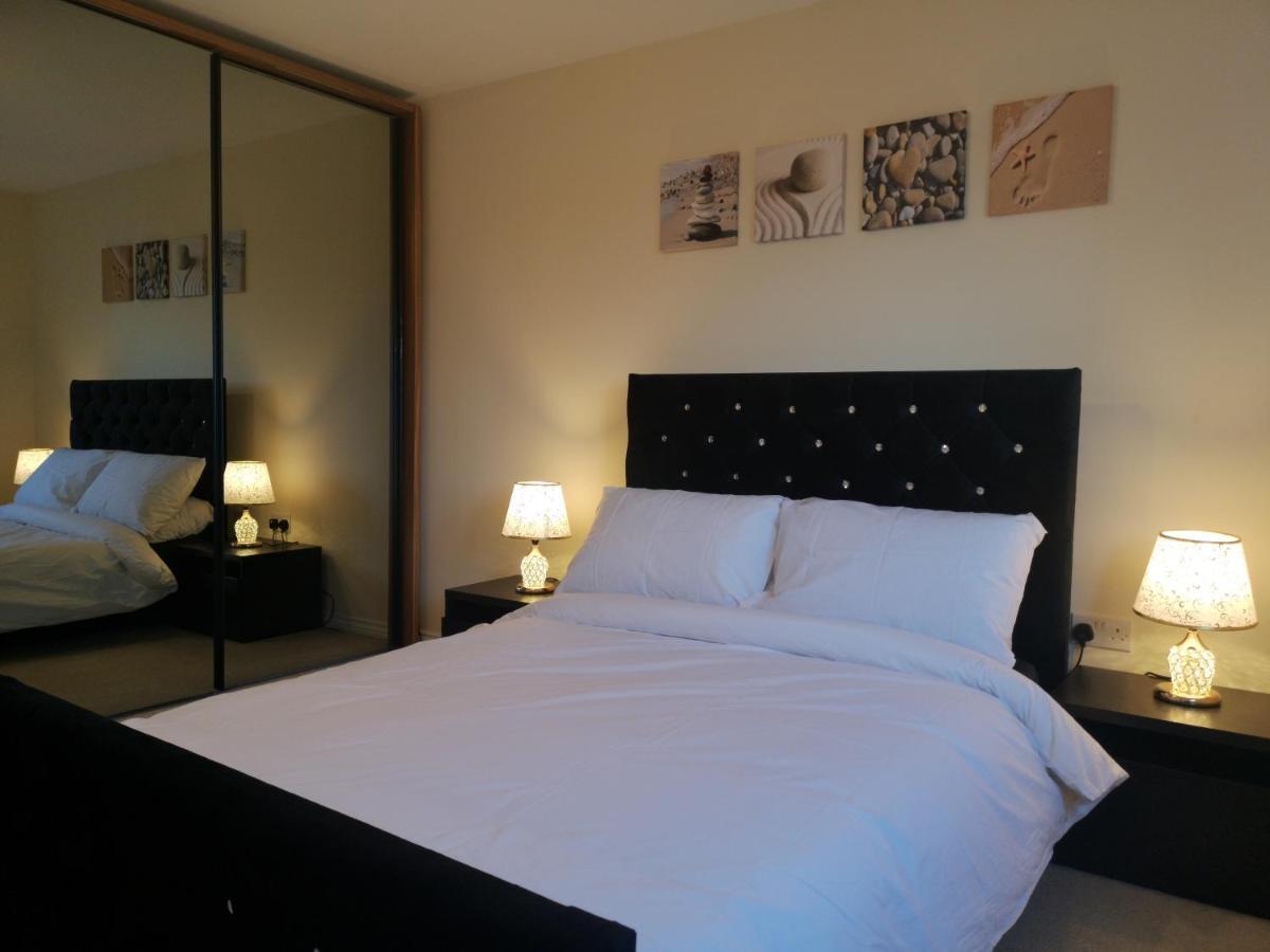 Nightingale Gardens - 4 Bed Detached House - Manchester Apartman Kültér fotó
